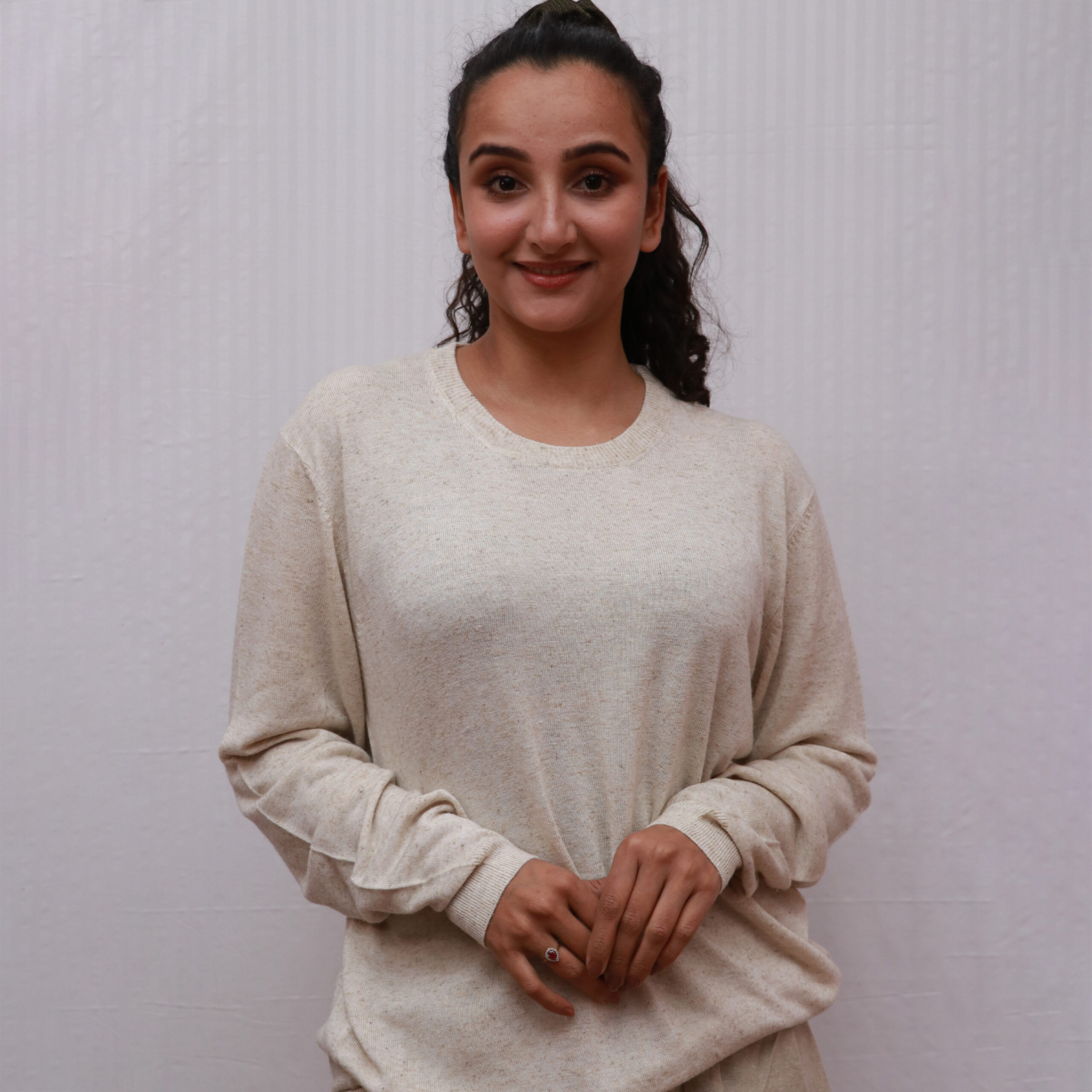 Sustainable round neck hemp tee made from natural hemp knit fabric